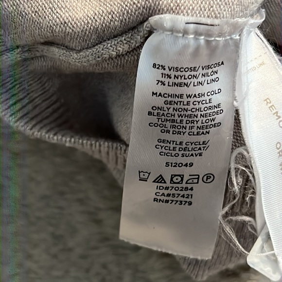 Ann Taylor, XXSP, Short Sleeve Sweater Shirt, Soft, Casual/ Professional Wear. - Picture 4 of 5